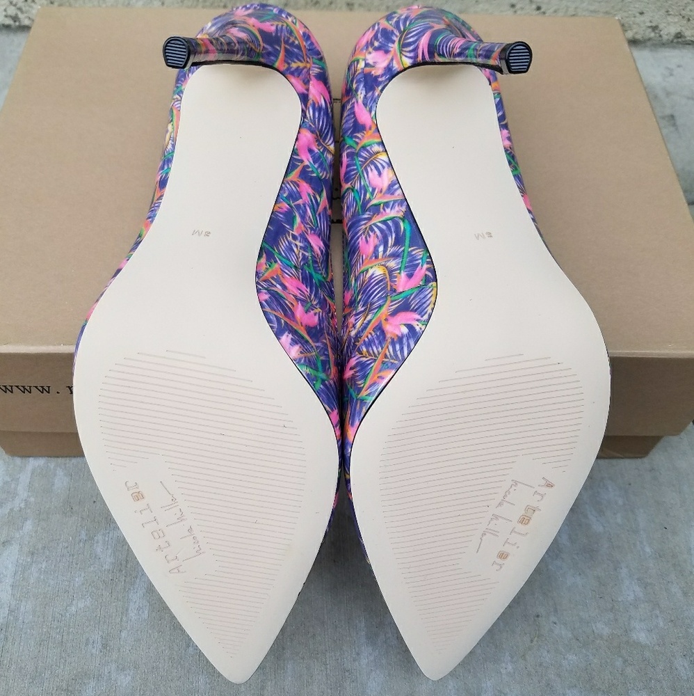 Fabulous Nicole Miller Stilletos - Picture 6 of 7